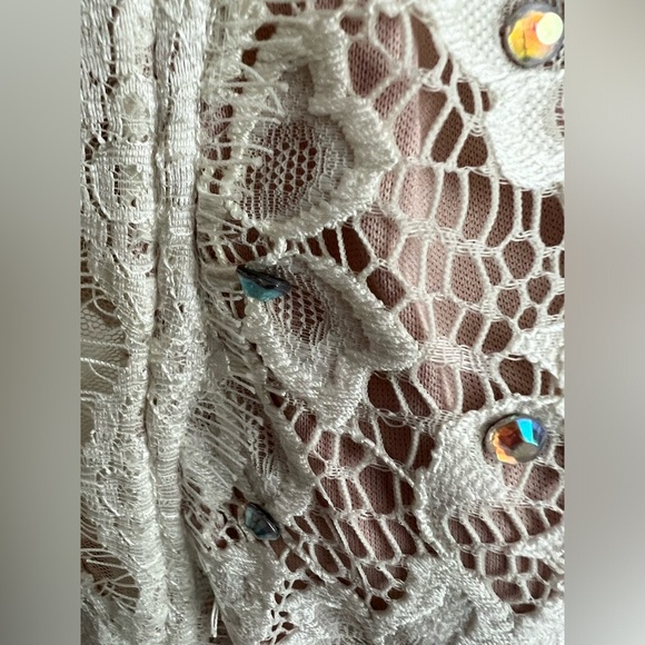 BETSY & ADAM | Sheath White Floral Lace Illusion Mini Dress Embellished Size 8 - Picture 11 of 12